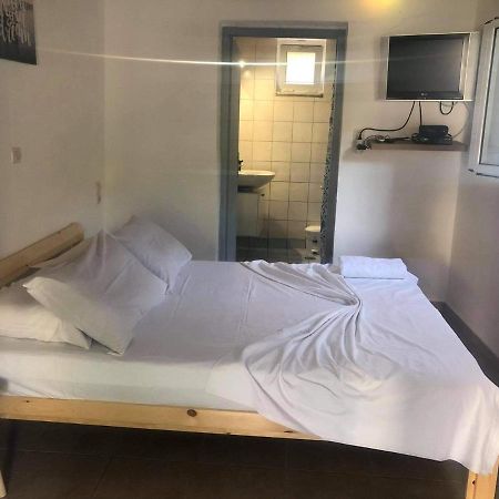 Karampinis Guest House Kali Limenes Luaran gambar